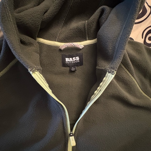 NWT-Bass Mens 
1/2 Zip Front pocket 
LongSleeve Hoodie 
Adjustable Toggle waist - Picture 4 of 9